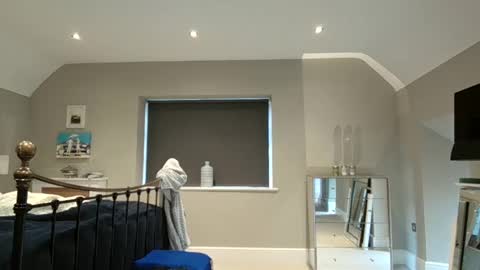 girlsandbikes online show from December 3, 12:06 pm