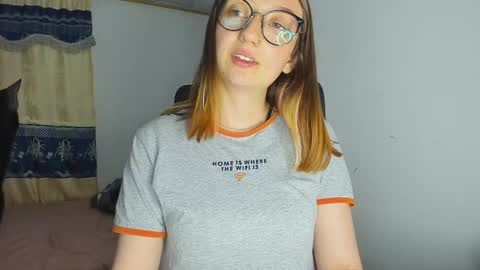 Maze    Thumbs up online show from December 19, 3:18 am