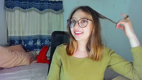 Maze    Thumbs up online show from December 24, 4:11 am