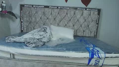 girlshot69z online show from March 1, 3:52 am