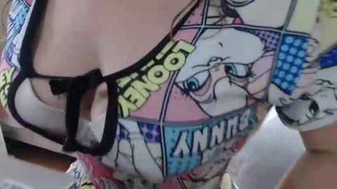 Victoria online show from November 27, 2:19 pm