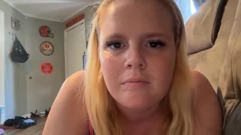 Snapshot of girthdaddy9 chatting on May 28, 6:05 pm girthdaddy9 online show from May 28, 6:05 pm