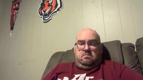Snapshot of girthdaddy9 chatting on May 29, 7:17 am girthdaddy9 online show from May 29, 7:17 am