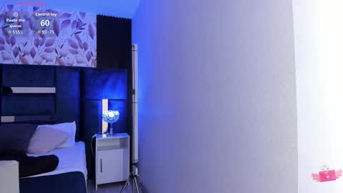     online show from October 10, 10:14 am