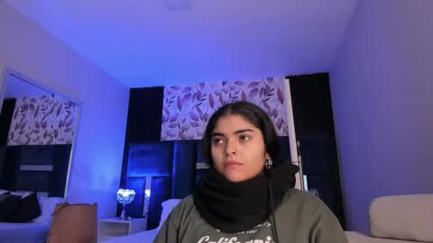 Snapshot of giselamaru chatting on February 6, 11:57 am online show from February 6, 11:57 am