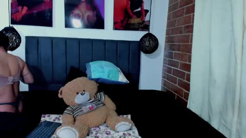Snapshot of gisele_cedield chatting on May 7, 8:47 pm Kylie online show from May 7, 8:47 pm