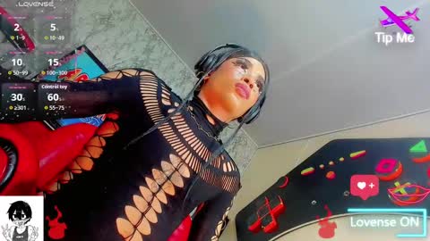 Gisel online show from September 10, 9:59 pm