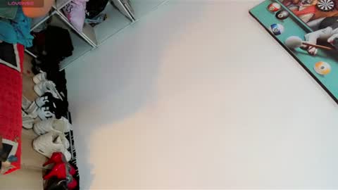 Snapshot of gisele_fox chatting on July 8, 7:57 am Gisel online show from July 8, 7:57 am