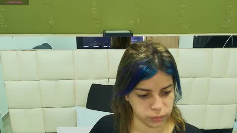 Gisell online show from September 18, 12:07 pm