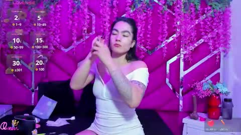 Snapshot of gisell_squirt chatting on April 15, 1:51 pm gisell_squirt online show from April 15, 1:51 pm