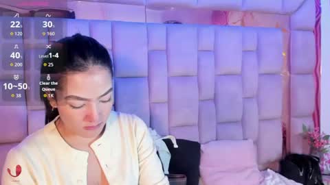 Snapshot of gisell_squirt chatting on July 17, 1:18 pm gisell_squirt online show from July 17, 1:18 pm