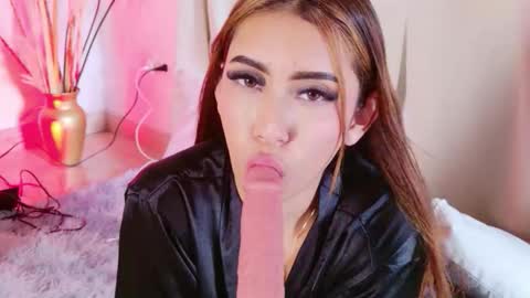 giselleclair online show from December 20, 8:38 pm