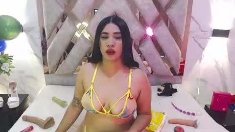 Snapshot of giselslut chatting on June 23, 5:00 pm giselslut online show from June 23, 5:00 pm