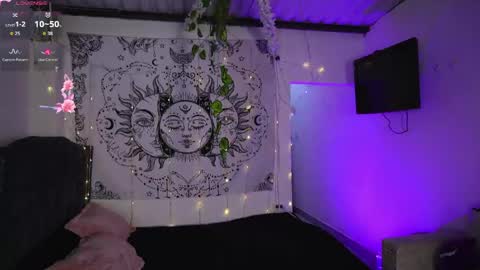 GISEL online show from April 18, 10:32 pm