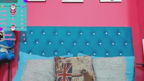 Gissell Saenz online show from December 22, 2:38 pm