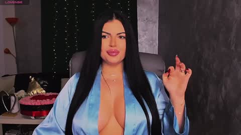 Giulia online show from December 5, 10:12 pm