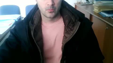 Snapshot of giuseppevai1 chatting on February 5, 10:53 am giuseppevai1 online show from February 5, 10:53 am