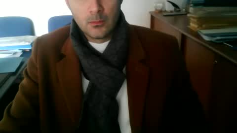 Snapshot of giuseppevai1 chatting on February 9, 11:03 am giuseppevai1 online show from February 9, 11:03 am