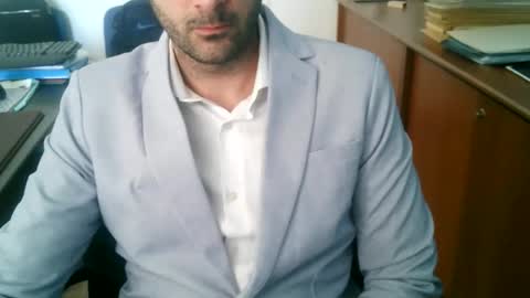 Snapshot of giuseppevai1 chatting on February 26, 11:53 am giuseppevai1 online show from February 26, 11:53 am