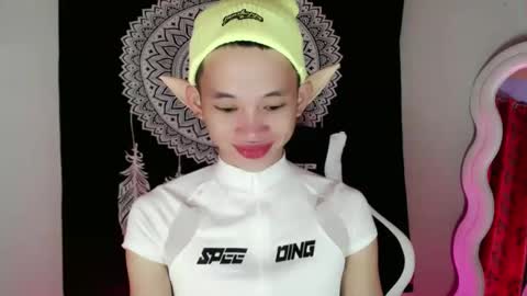 givemethrillx online show from January 10, 2:35 am