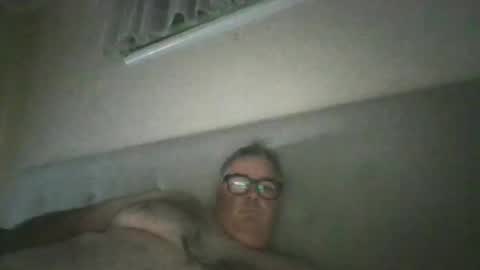 Snapshot of gixxer06 chatting on May 1, 5:56 am bi Gixxer online show from May 1, 5:56 am