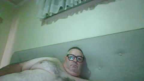 Snapshot of gixxer06 chatting on May 15, 3:13 am bi Gixxer online show from May 15, 3:13 am