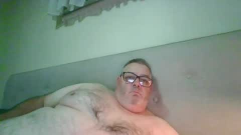 Snapshot of gixxer06 chatting on May 23, 5:56 am bi Gixxer online show from May 23, 5:56 am