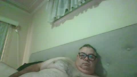 Snapshot of gixxer06 chatting on July 2, 3:45 am bi Gixxer online show from July 2, 3:45 am