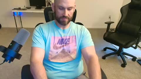 Snapshot of gixxer_750 chatting on June 22, 12:35 am gixxer_750 online show from June 22, 12:35 am