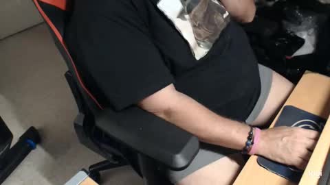 Snapshot of gizmo706 chatting on October 21, 8:09 pm gizmo706 online show from October 21, 8:09 pm