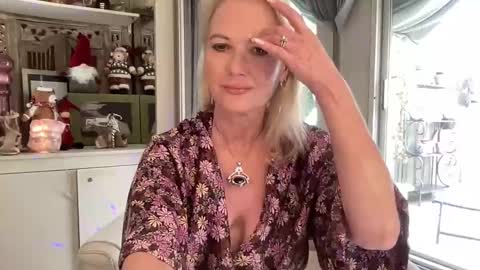 Gl1tter Barbie online show from November 24, 11:10 am