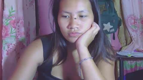 glamgoddess23 online show from December 18, 2:28 am