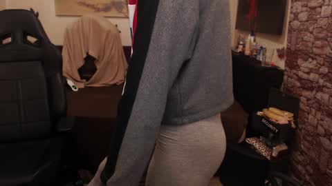 Glamourhottie online show from December 5, 8:44 am