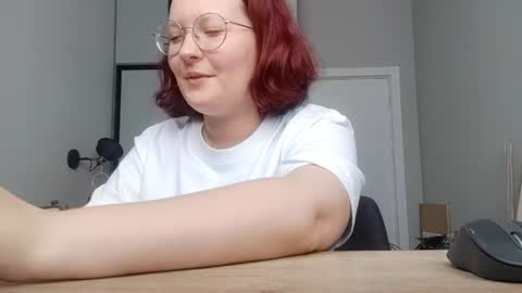 Elly online show from July 4, 6:19 am
