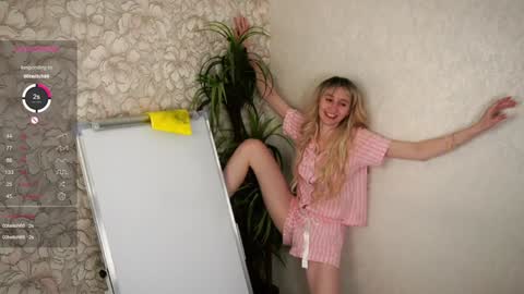 Sandra  online show from February 1, 6:51 pm