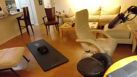 glennbitch online show from June 22, 5:59 am