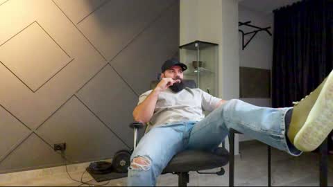 Matthew .. for short call me Matt online show from January 27, 2:20 am