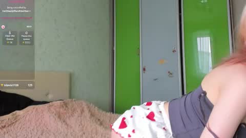 Snapshot of glitchy_doll chatting on March 2, 3:30 am Sara online show from March 2, 3:30 am