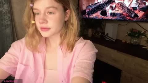 Miroslava friends call me Mira  online show from May 29, 12:08 am