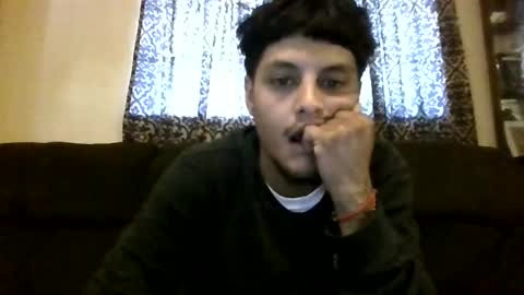 Snapshot of glly444 chatting on March 1, 4:09 pm glly444 online show from March 1, 4:09 pm