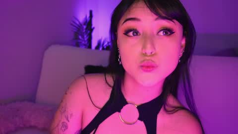 Mimi online show from March 31, 9:48 pm