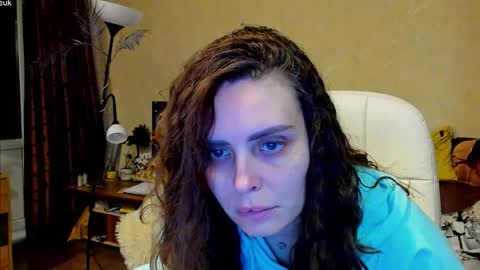 Gloria Wood online show from October 27, 4:55 pm