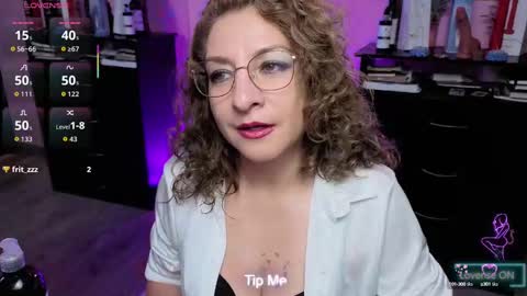 Snapshot of gloriacrespo chatting on September 18, 10:01 pm gloriacrespo online show from September 18, 10:01 pm