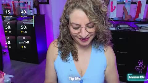 Snapshot of gloriacrespo chatting on October 11, 1:27 am gloriacrespo online show from October 11, 1:27 am