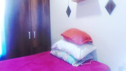 Snapshot of gloriawhitte7 chatting on December 1, 9:04 pm gloriawhitte7 online show from December 1, 9:04 pm