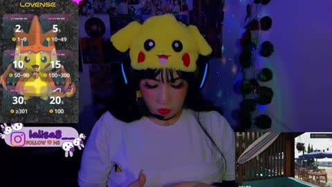 Snapshot of gloriette__ chatting on December 28, 5:33 am LALISA online show from December 28, 5:33 am