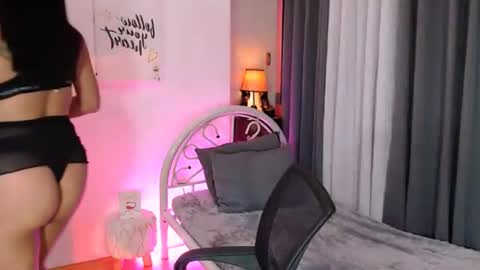 shy online show from November 2, 7:49 pm