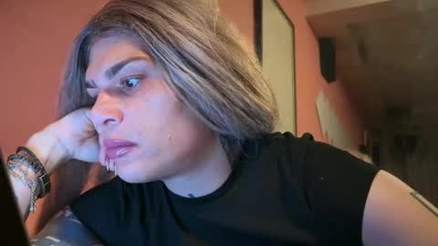 Glow Goddess online show from January 7, 12:40 pm