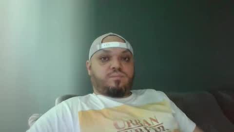 Your boy online show from November 25, 10:59 am