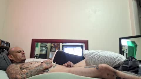 Snapshot of gnasty83 chatting on October 1, 4:57 pm gnasty83 online show from October 1, 4:57 pm